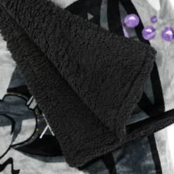 Hallmark Disney Hocus Pocus Black Flame Candle Blanket, 50x60 -Hallmark Shop Hocus Pocus Black Flame Candle Fleece Blanket 1HGN1506 05