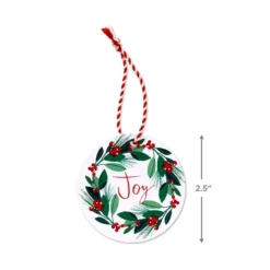 Hallmark 26" Greenery And Berries Christmas Fabric Gift Wrap With Twine And Tag -Hallmark Shop Greenery and Berries Christmas Fabric Gift Wrap With Tag 5XW2087 05